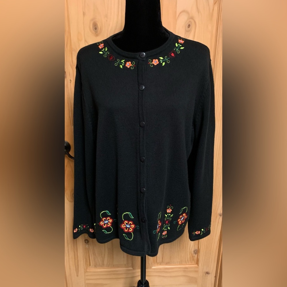 Bechamel Black Cardigan with Floral Embroidery